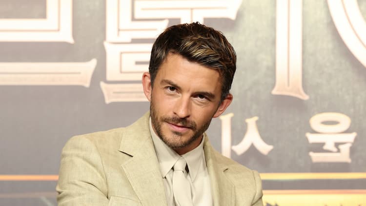 Jonathan Bailey