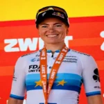 Demi Vollering remporte la cinquième étape du Tour
